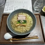 麺とスープの店 歩き出せ クローバー - 