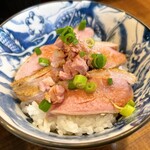 麺屋 龍 - 気まぐれご飯/鴨チャーシュー丼（500円税込）