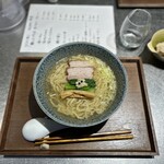 麺とスープの店 歩き出せ クローバー - 
