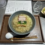 麺とスープの店 歩き出せ クローバー - 