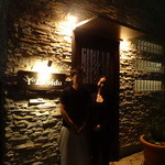 La vida - 玄関でイケメンシェフと美人奥様のソムリエール（顔出し希望ではないので逆光で）