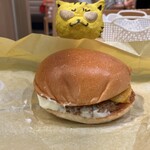 Rotteria - 絶品チーズバーガー　※う〜〜ん、見栄えが良くないね