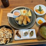 Matoya Kaki Terasu - 牡蠣ご飯、カキフライ、あおさの味噌汁、牡蠣の佃煮