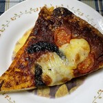 ブーランジェリー スドウ - トマトソースの酸味が効いたピザパン！