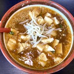 くいしん坊 - マーボー麺　味噌　中辛　平麺　背脂入り