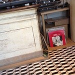 PRETTY THINGS - おされな床とターンテーブルとアンプ