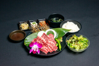 Yakiniku Senri Fujishirodai Ushino Zen - 