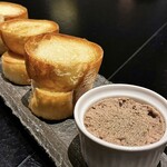 焼き鳥とワイン 萬鳥 - 