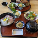 割烹 福寿司 - 地魚海鮮丼（サービスランチ）