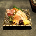 九州料理二代目もつ鍋わたり - 種鶏のたたき