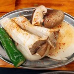 Sumibi Yia Kiniku Namahorumonndokoro Shouchan - 焼き野菜盛り合わせ
