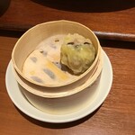 サワダ飯店 - 海老炒飯・焼売・副菜セット