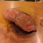 吉乃寿司 - 部位を違えて　こちらの方が柔らかで甘みがありました