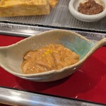 吉乃寿司 - お酒のアテにと大将から　自家製の烏賊の塩辛