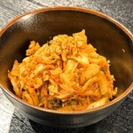 Hirooyakinikubouimboushoku - 山盛り白菜キムチ