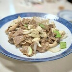 福龍園 - ラム肉とカリフラワーの黒胡椒炒め