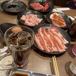 Honkaku Yakiniku Kazokutei Kanro - 