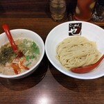 Ramen Nari - 海老豚骨つけ麺