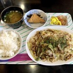 喫茶 ひろせ - 料理写真:◆ 焼そば定食 ¥600-   (安い！)