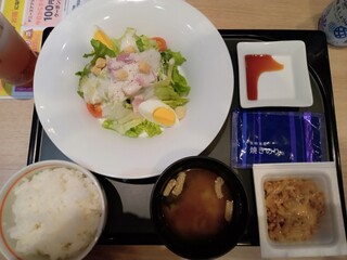 デニーズ - シーザーサラダ+ご飯・味噌汁セット（納豆）