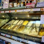 ドルチェ - できたてのジェラートが並んでます♪