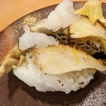 廻し鮨 新鮮や - 炙りしめ鯖