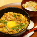 Yuidama - 丼とうどんのセット 菜彩鶏のとろとろ親子丼 (￥1,485)