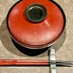 和食 酒肴 まさむら - こちらのお通しは椀物　身体を温めて味覚を高める効果があるんだとか