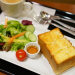 ドンク - 料理写真:厚切りトーストセット (￥605)