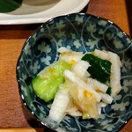 灼味噌らーめん 八堂八 - お雑煮セット(醤油・味噌) 1000円、鰊のこぶ煮、生ズワイガニと数の子和え