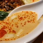 中華ソバ sato - 〝冬季限定〟坦々麺 のスープ