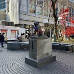 一条流がんこ総本家分家四谷荒木町 - 2024年元日のハチ公