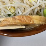 ラーメン もっけだの - 『冷凍ラーメン(野菜･ニンニク別売)』のチャーシュー