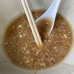 ラーメン もっけだの - 『冷凍ラーメン(野菜･ニンニク別売)』のスープ