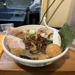 一条流がんこ総本家分家四谷荒木町 - ⭐️夜光貝らーめん25Kg塩or◎醤油¥1.200
      ⭐️味玉(半熟)¥100