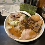 一条流がんこ総本家分家四谷荒木町 - ⭐️夜光貝らーめん25Kg塩or◎醤油¥1.200
      ⭐️味玉(半熟)¥100