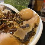 一条流がんこ総本家分家四谷荒木町 - ⭐️夜光貝らーめん25Kg塩or◎醤油¥1.200
      ⭐️味玉(半熟)¥100