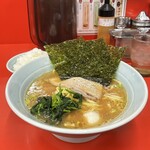 壱六家 - ラーメン700円・小ライス50円