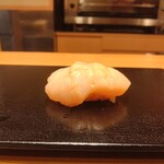 すしのや - ホタテ