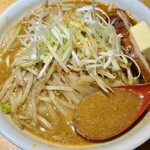 Mamba Ken - 辛味噌ラーメン(バター) 1020円