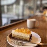 Starbucks Coffee - 『オレンジのカスタードタルト¥464』
                        『ドリップコーヒー¥319』
                        『スターバックスラテ¥409』