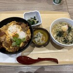 Kunimi Kitchen - 川俣シャモ丼セット