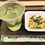 Ajino Fue - 納豆と玉子炒め、緑茶ハイ。