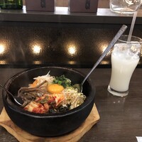 馬車道 de 焼肉 DOURAKU CORRIDA 北仲ブリック＆ホワイト店 - 