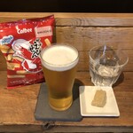 麹町いづみや しろ - カルビーかっぱえびせん、熊本 五ッ木 山うにとうふ、あがりビール