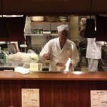 藤のや - 藁焼き中