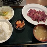 味覚園 - 大盛り国産牛サガリランチ