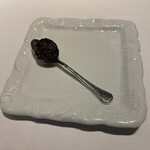 ル・マノアール・ダスティン - 定番　ブータンノワール　久々に豚の血です。