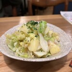 モン ルー - 高原キャベツとジャガイモ アンチョビ和え