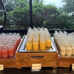 KANCHANA RESTAURANT - ★6.5すいかジュース、マンゴーとコーディアルのジュース★5バナナミルクシェイク